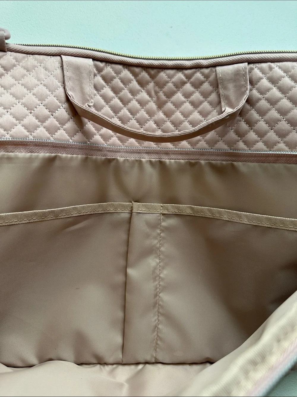 BAGSMART Quilted Blush Pink Laptop Bag